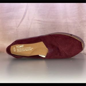 NEW Suede Maroon Toms